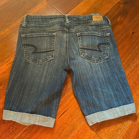 American Eagle Stretch Denim Shorts Size 4 - Picture 3 of 5